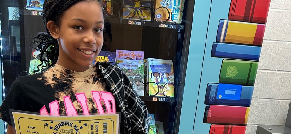 Book vending machine