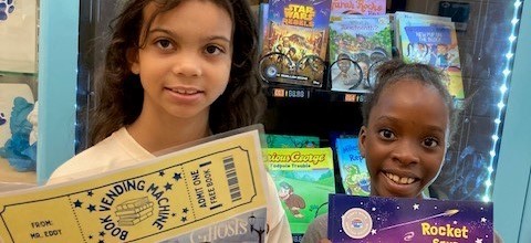 Book vending machine